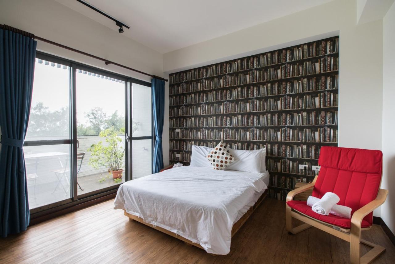 黑琵軼棧湖濱旅宿 K&B Happy Hostel Tainan Exterior foto